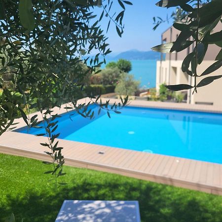 Attilio High Living Suites - Adults Only Torri Del Benaco Buitenkant foto