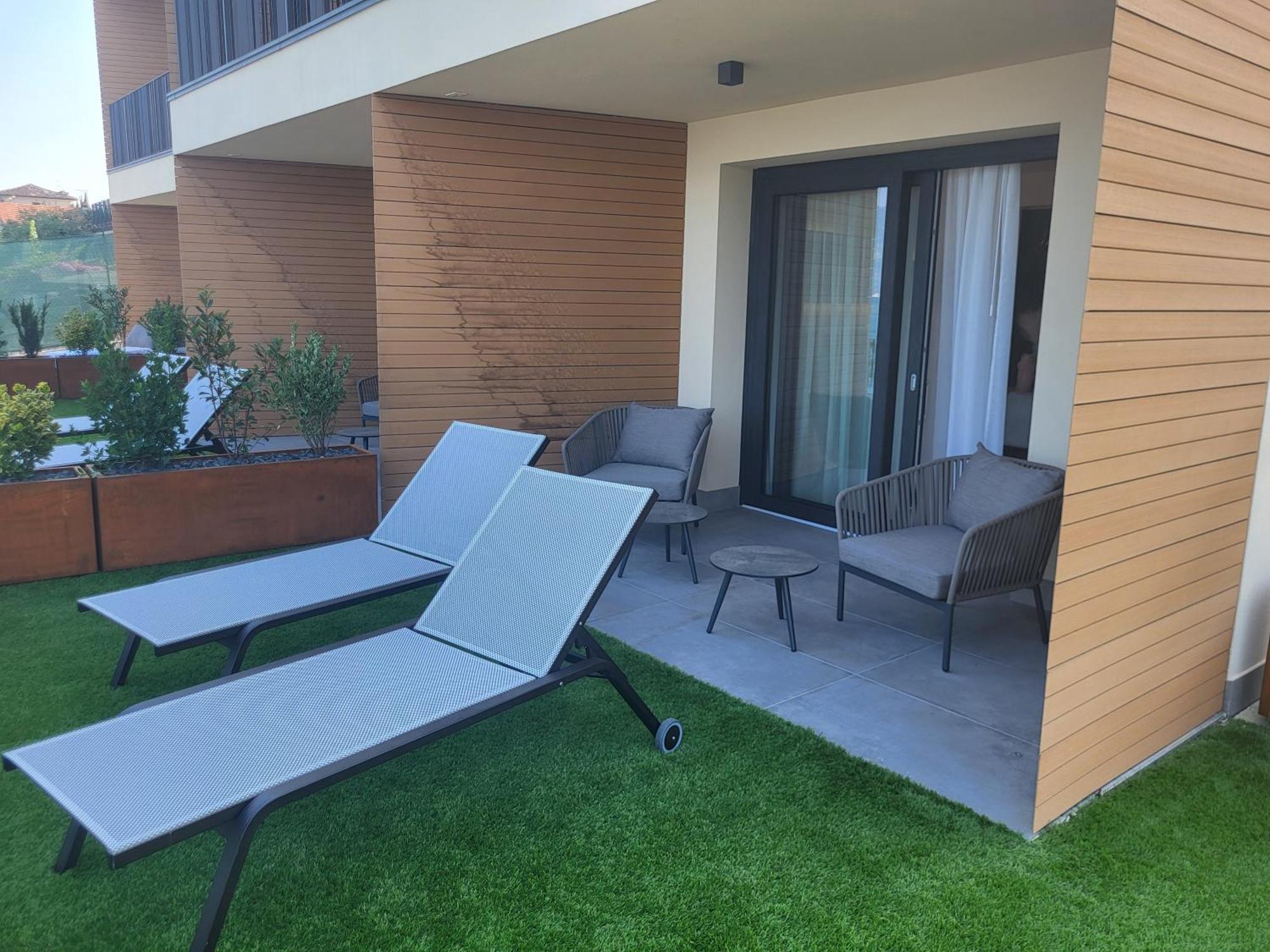 Attilio High Living Suites - Adults Only Torri Del Benaco Kamer foto