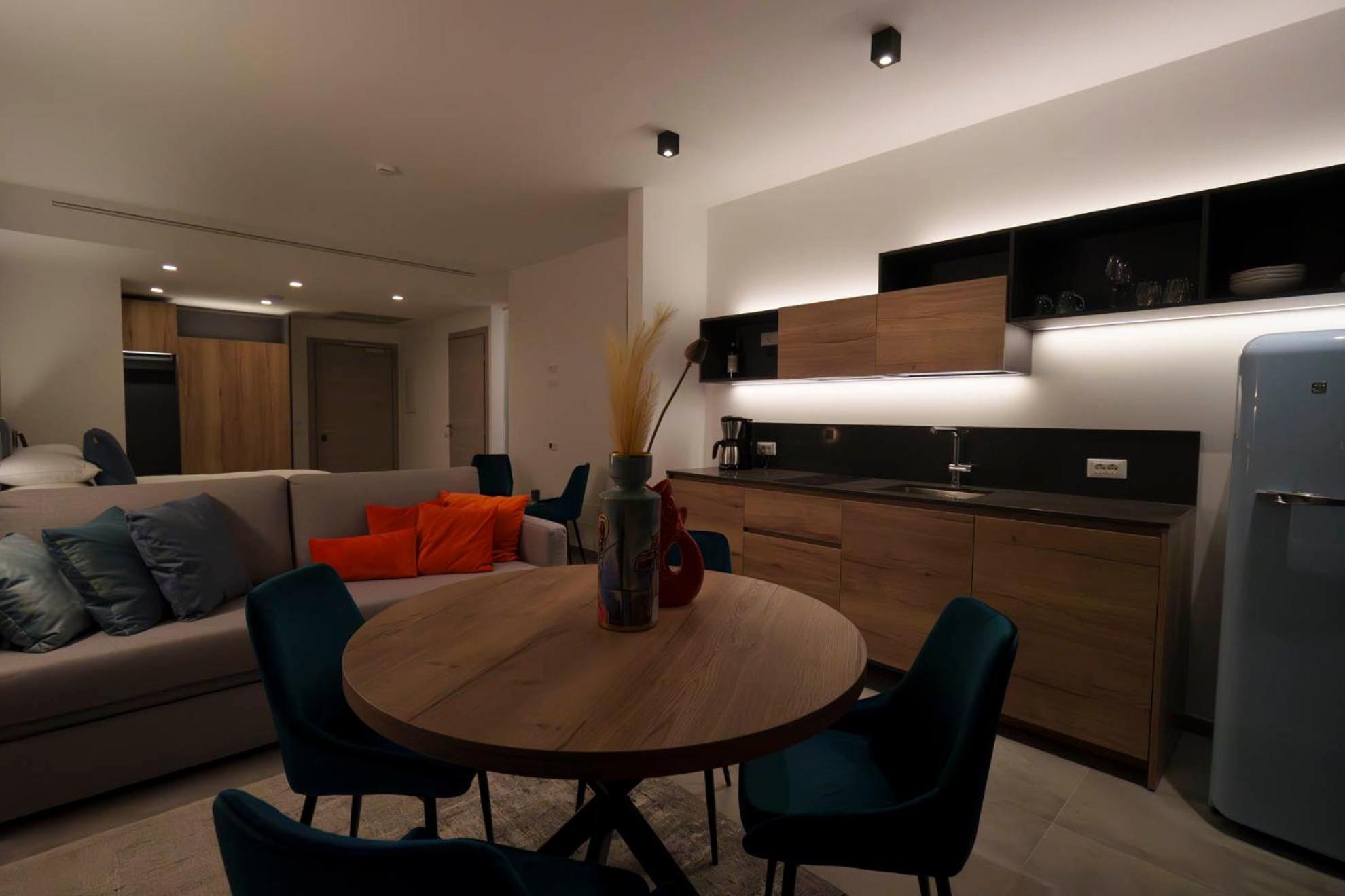 Attilio High Living Suites - Adults Only Torri Del Benaco Buitenkant foto